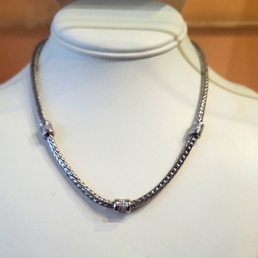Elegant Silver Necklace